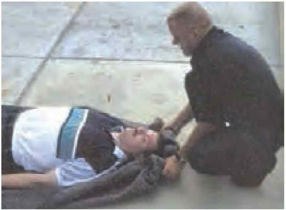 روش حمل مددجو با استفاده از پتو