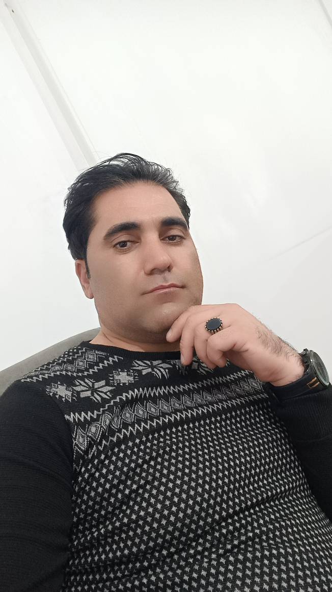 علی خزائی