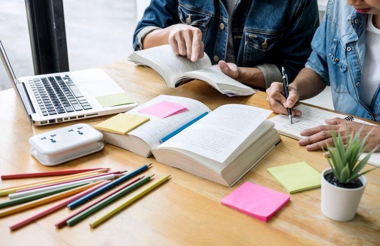 کتاب درسی زیست‌شناسی دهم، یازدهم و دوازدهم باید ستون فقرات مطالعه شما باشد.